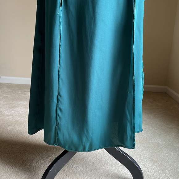 NWT - TOPSHOP - Maxi Skirt with Thigh Slits in Emerald Green - UK 10 / US 6 - Picture 5 of 9